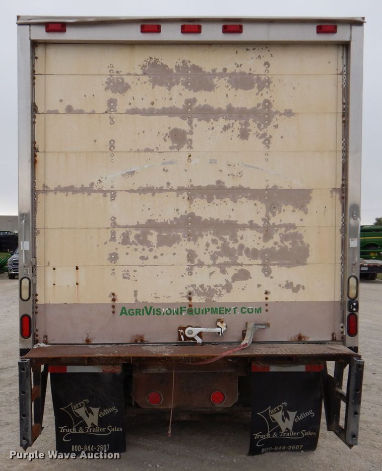 image for item KY9662 2005 Kenworth T800  box truck