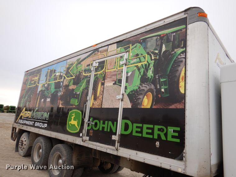 image for item KY9662 2005 Kenworth T800  box truck