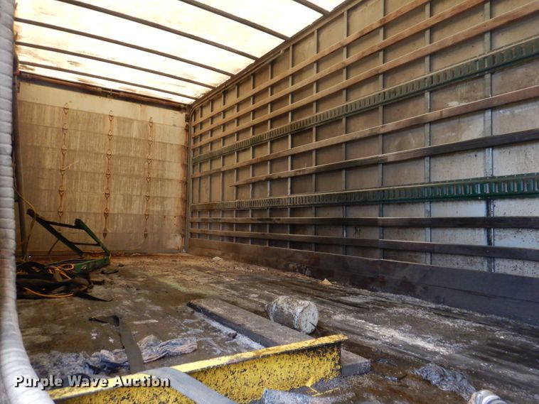 image for item KY9662 2005 Kenworth T800  box truck