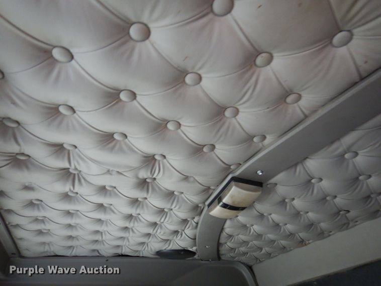 image for item KY9662 2005 Kenworth T800  box truck