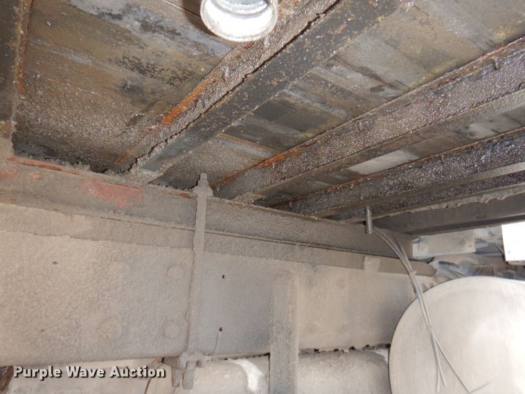 image for item KY9662 2005 Kenworth T800  box truck