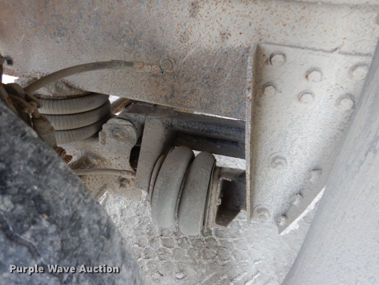 image for item KY9662 2005 Kenworth T800  box truck