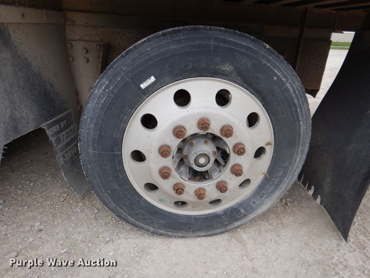 image for item KY9662 2005 Kenworth T800  box truck