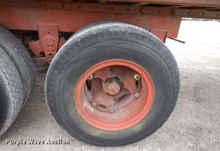 image for item KY9671 1974 Dorsey AIDT-272  dry van trailer