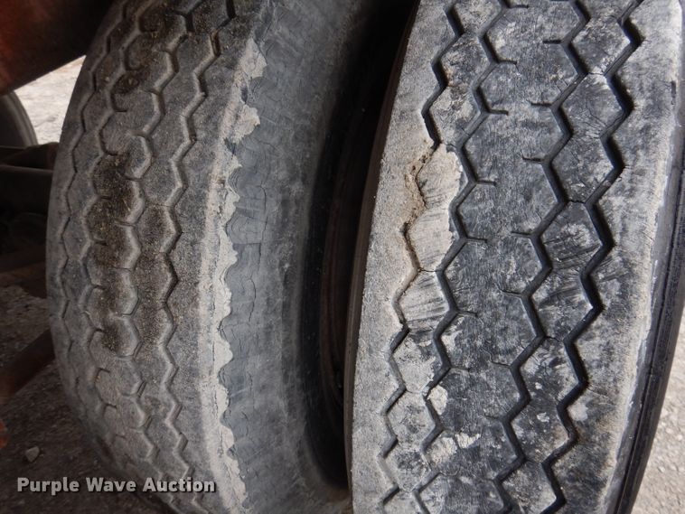 image for item KY9671 1974 Dorsey AIDT-272  dry van trailer