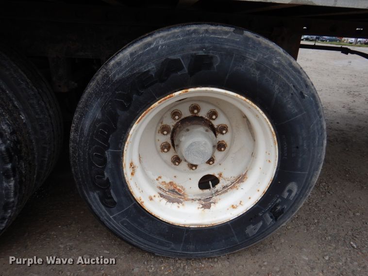 image for item KY9672 1997 Wabash CP-10  dry van trailer