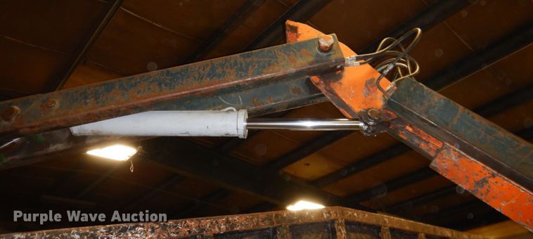 image for item KY9673 2001 Freightliner FL70  grapple truck