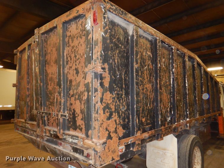 image for item KY9673 2001 Freightliner FL70  grapple truck