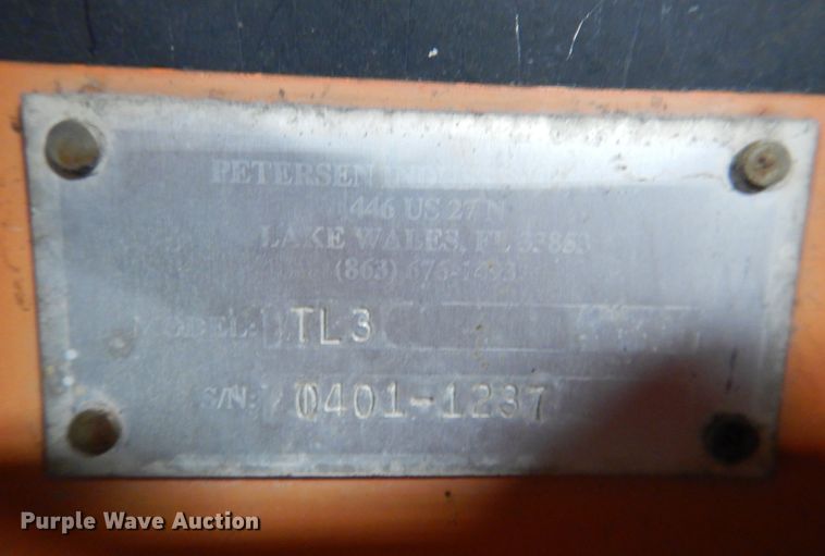 image for item KY9673 2001 Freightliner FL70  grapple truck