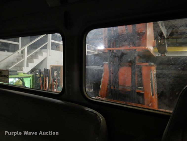 image for item KY9673 2001 Freightliner FL70  grapple truck