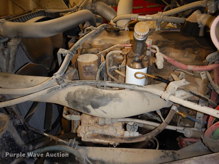 image for item KY9673 2001 Freightliner FL70  grapple truck