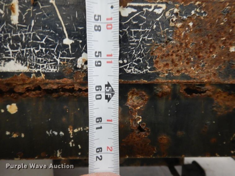 image for item KY9673 2001 Freightliner FL70  grapple truck