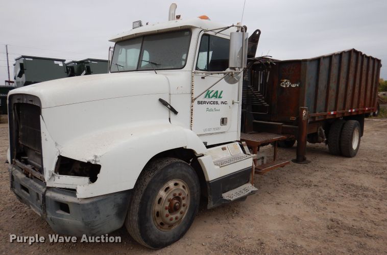 image for item KY9674 1992 Freightliner FLD112  grapple truck