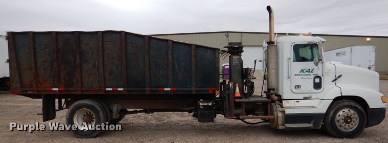 image for item KY9674 1992 Freightliner FLD112  grapple truck