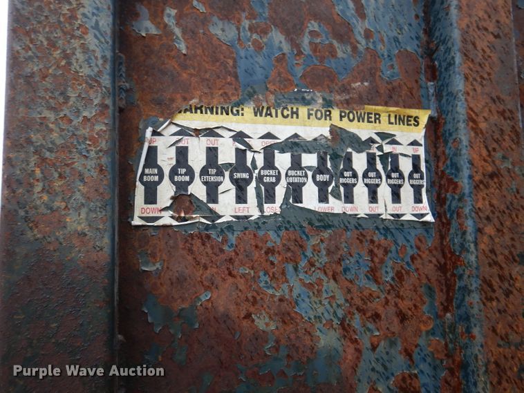 image for item KY9674 1992 Freightliner FLD112  grapple truck