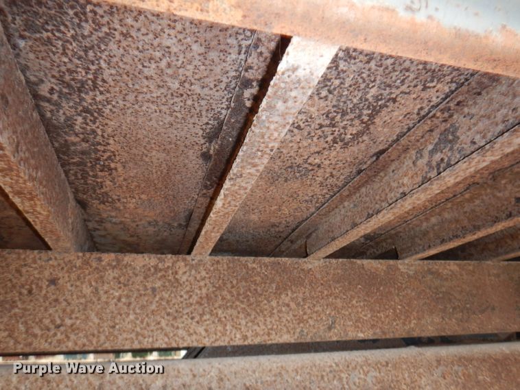 image for item KY9674 1992 Freightliner FLD112  grapple truck