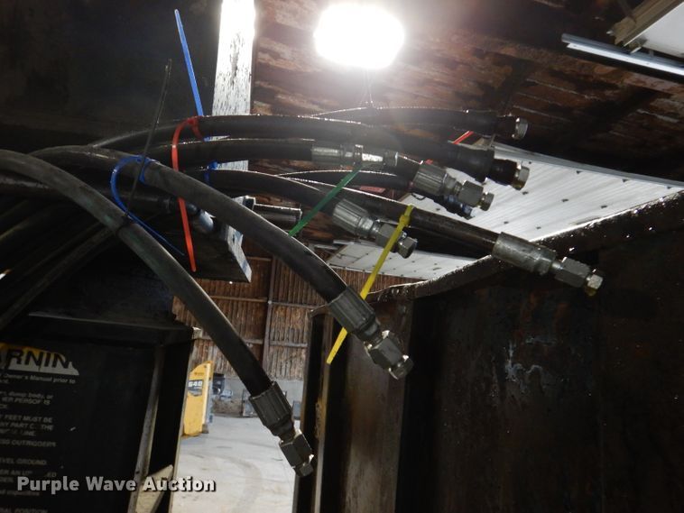 image for item KY9674 1992 Freightliner FLD112  grapple truck