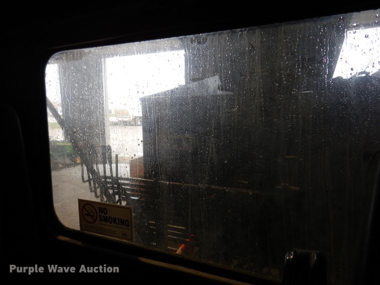 image for item KY9674 1992 Freightliner FLD112  grapple truck