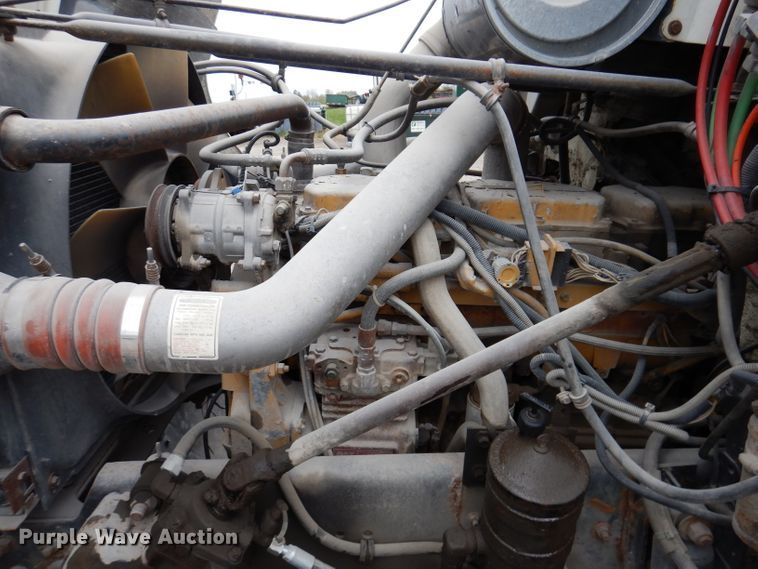 image for item KY9674 1992 Freightliner FLD112  grapple truck