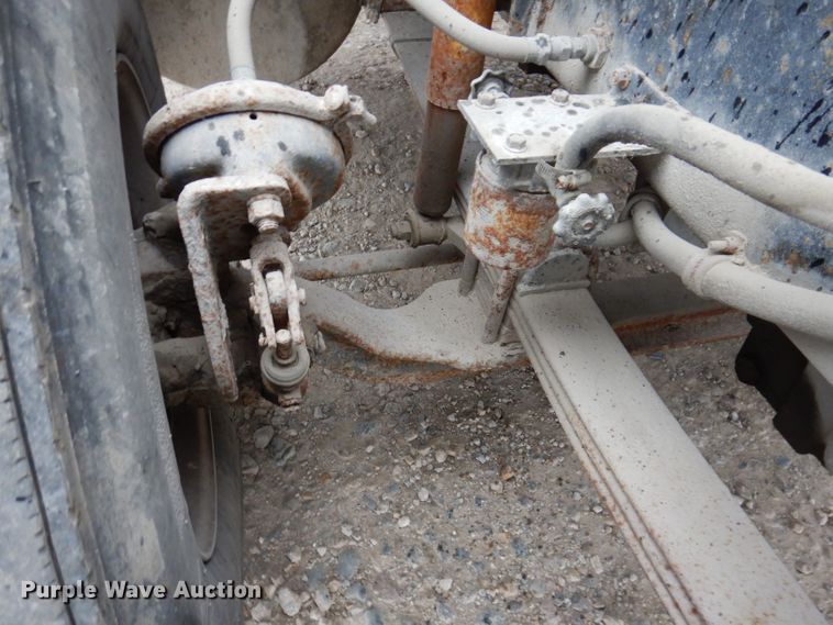 image for item KY9674 1992 Freightliner FLD112  grapple truck