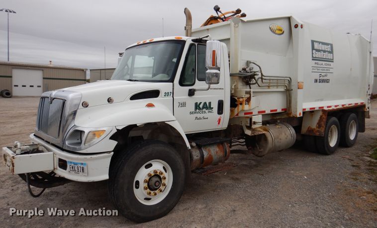 image for item KY9675 2007 International 7400  refuse truck