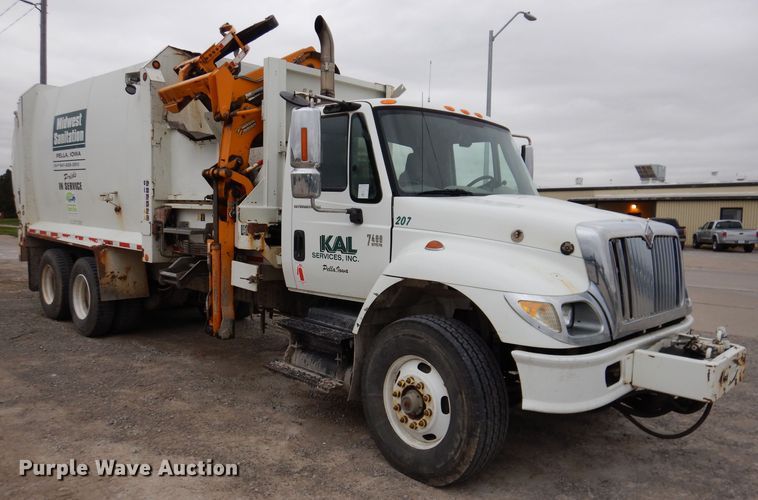 image for item KY9675 2007 International 7400  refuse truck