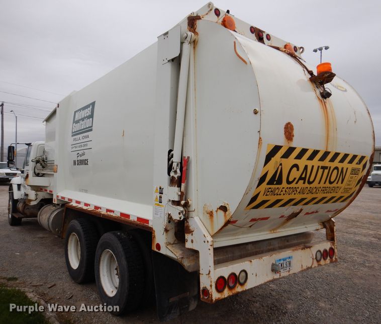 image for item KY9675 2007 International 7400  refuse truck