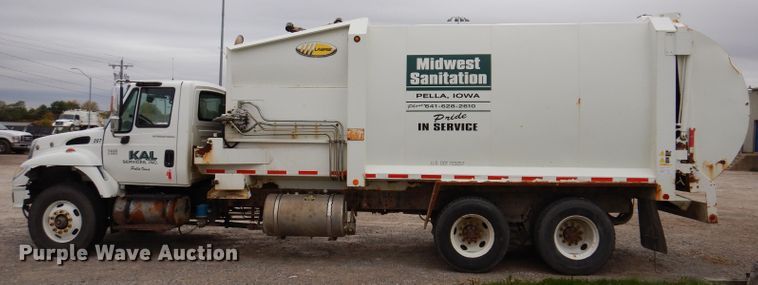 image for item KY9675 2007 International 7400  refuse truck