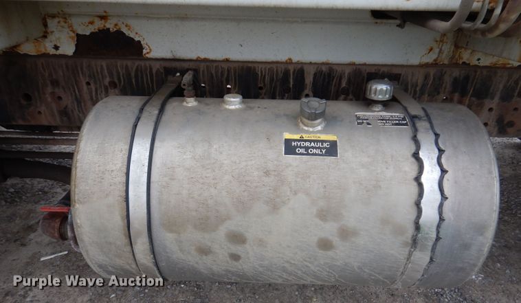 image for item KY9675 2007 International 7400  refuse truck