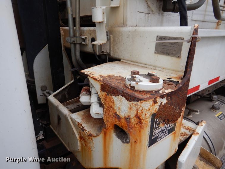 image for item KY9675 2007 International 7400  refuse truck