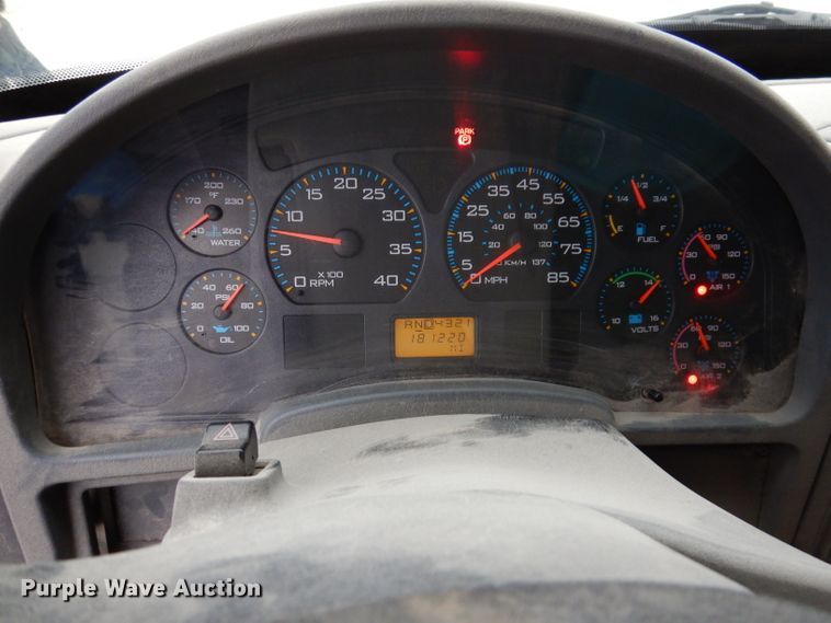 image for item KY9675 2007 International 7400  refuse truck