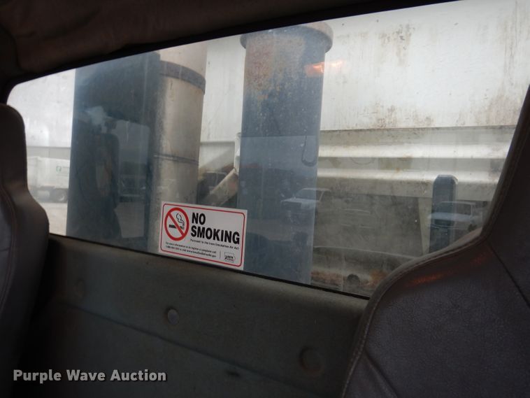 image for item KY9675 2007 International 7400  refuse truck