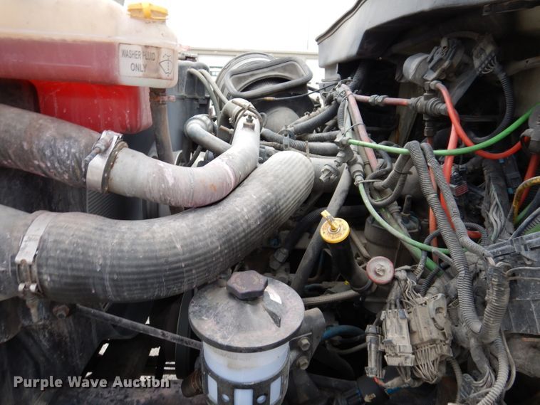 image for item KY9675 2007 International 7400  refuse truck