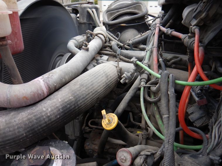 image for item KY9675 2007 International 7400  refuse truck