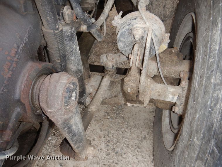 image for item KY9675 2007 International 7400  refuse truck