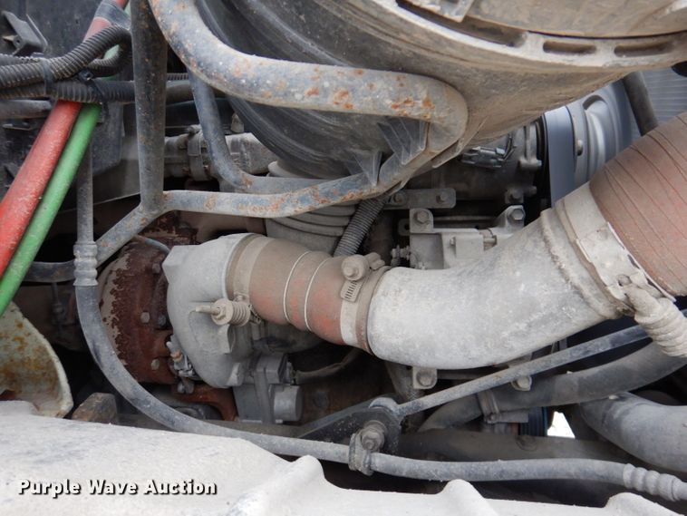 image for item KY9675 2007 International 7400  refuse truck