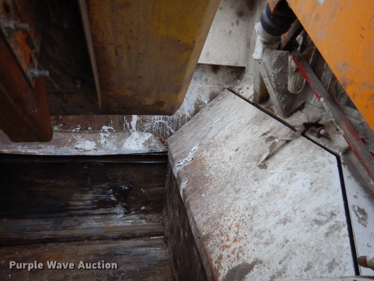 image for item KY9675 2007 International 7400  refuse truck