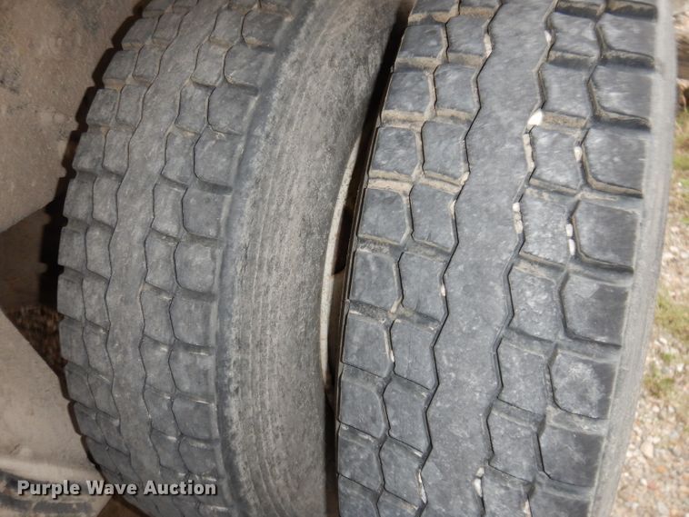 image for item KY9675 2007 International 7400  refuse truck