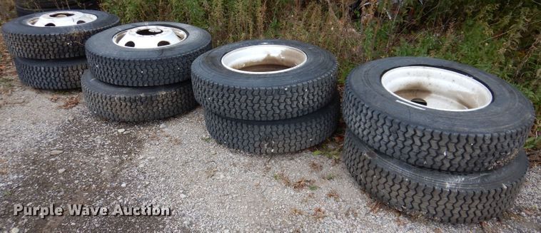 image for item KY9689 (8) tires and wheels