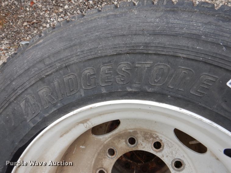 image for item KY9689 (8) tires and wheels