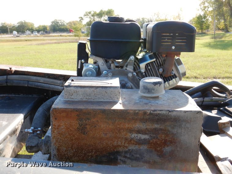 image for item KY9713 2007 Etnyre  lowboy equipment trailer