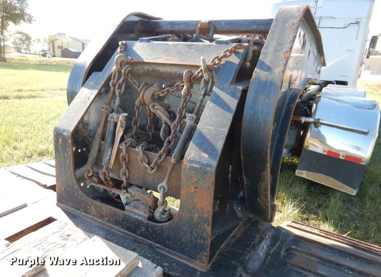 image for item KY9713 2007 Etnyre  lowboy equipment trailer