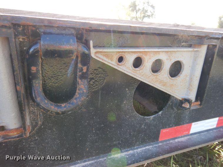 image for item KY9713 2007 Etnyre  lowboy equipment trailer