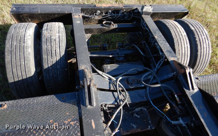 image for item KY9713 2007 Etnyre  lowboy equipment trailer