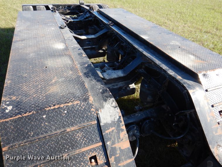 image for item KY9713 2007 Etnyre  lowboy equipment trailer