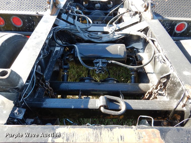 image for item KY9713 2007 Etnyre  lowboy equipment trailer