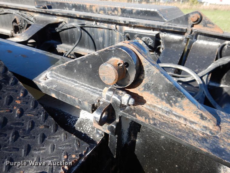 image for item KY9713 2007 Etnyre  lowboy equipment trailer