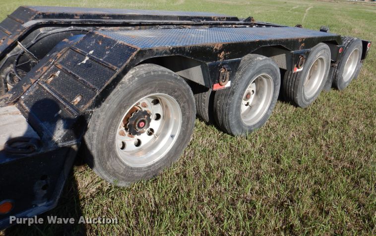 image for item KY9713 2007 Etnyre  lowboy equipment trailer