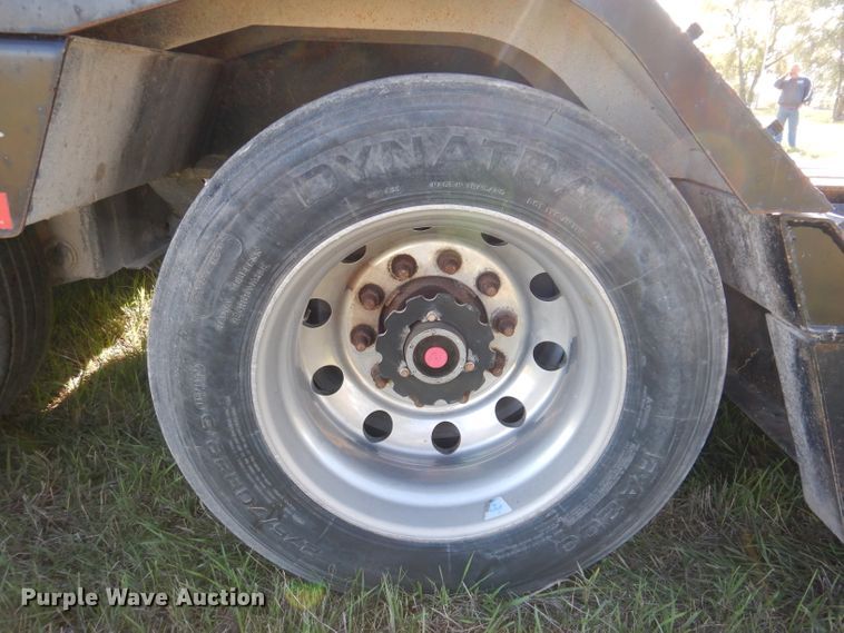 image for item KY9713 2007 Etnyre  lowboy equipment trailer