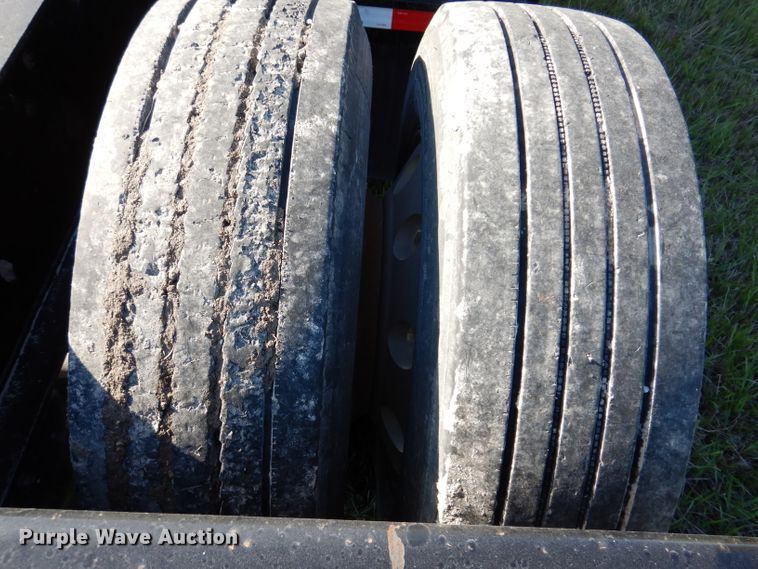 image for item KY9713 2007 Etnyre  lowboy equipment trailer